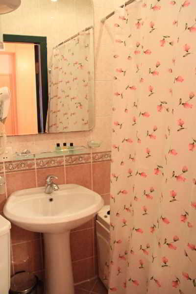 City Walls Hotel Bakoe Buitenkant foto