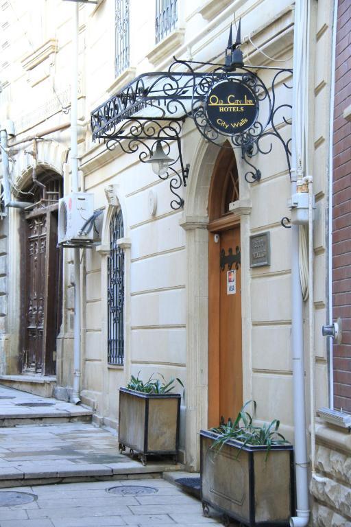 City Walls Hotel Bakoe Buitenkant foto